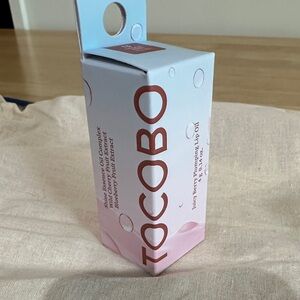 TOCOBO Juicy Berry Plumping lip oil - NIB